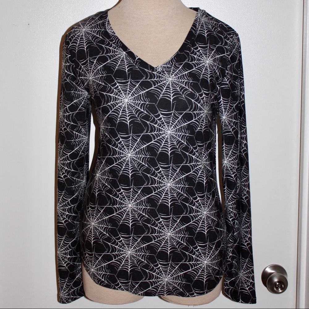COPY - No Boundaries Spider Web LS Tee - Size L